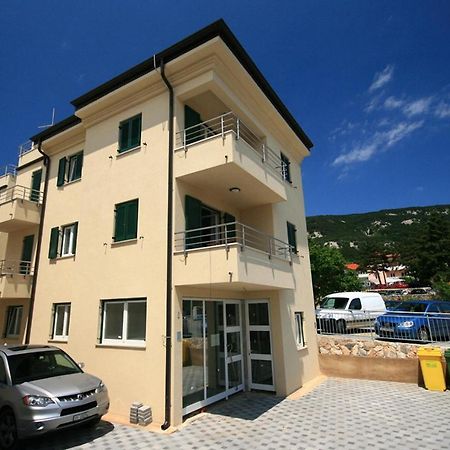 Apartments Happy Stay Center Baska Exterior photo